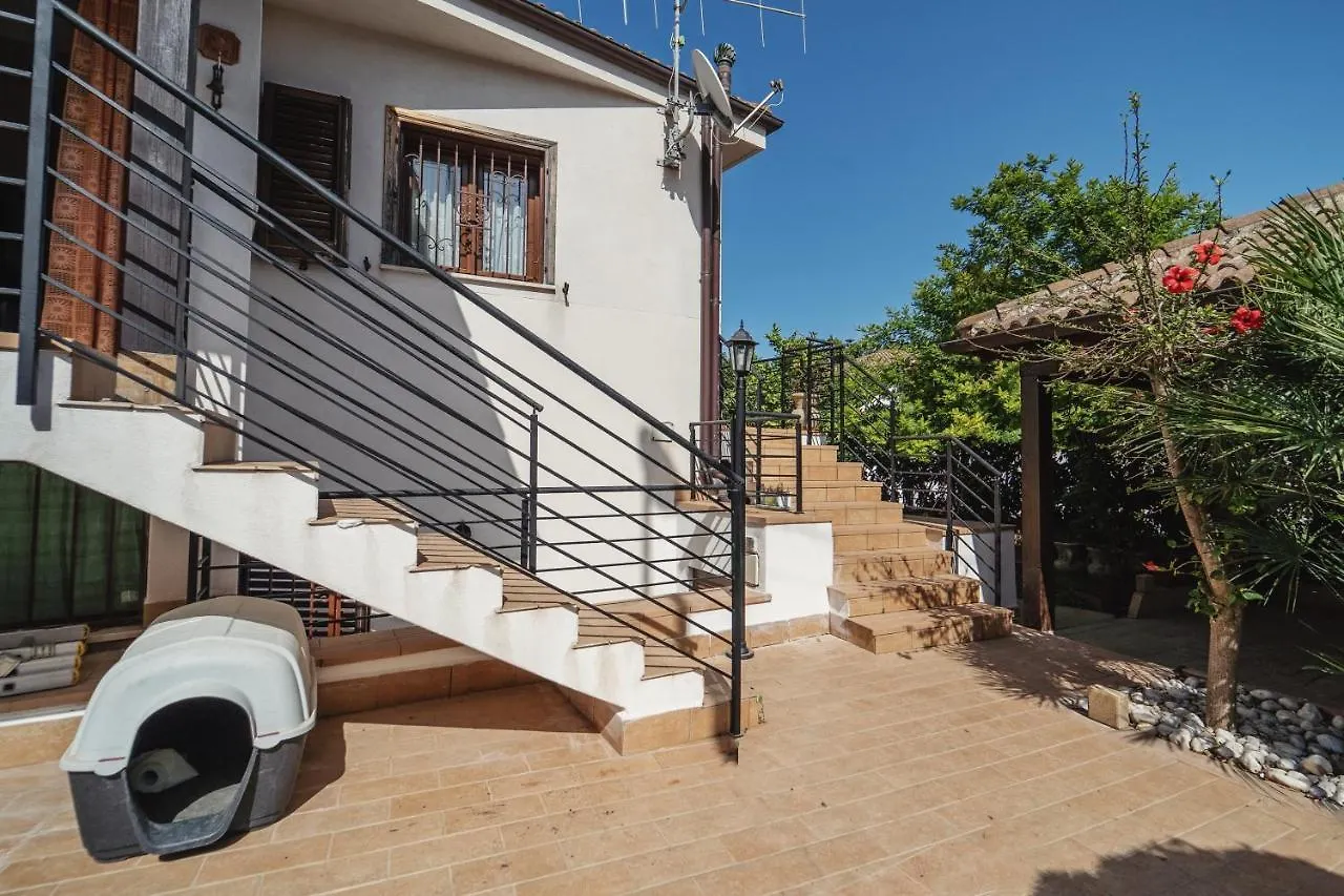 Semesterbostad Mondello Beach House 3 Bedrooms Villa Palermo